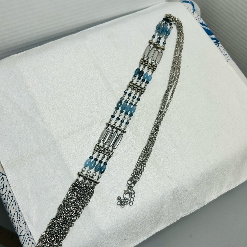 Long Silver and Blue Tassel Necklace Beaded Double Strand Oval Link Unsigned - Picture 9 of 11